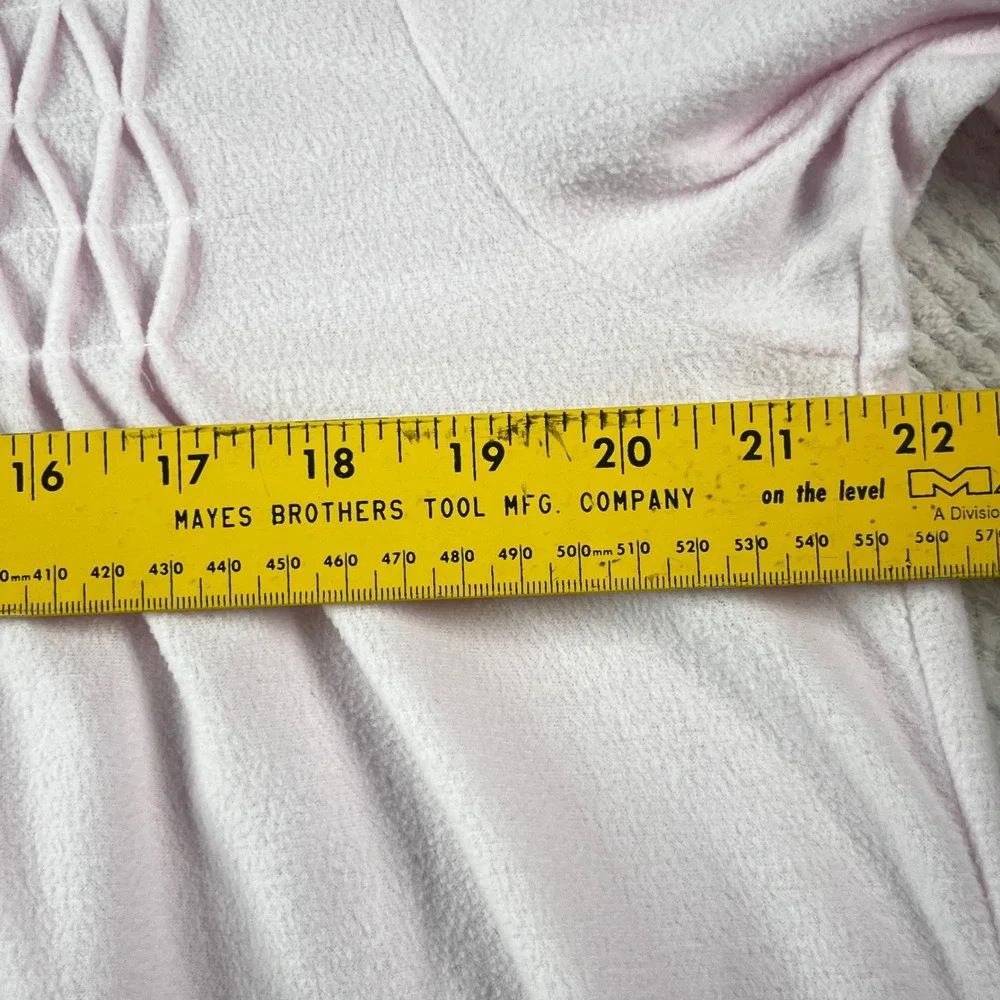 Miss Elaine Pink Fleece Nightgown Smocked Floral Embroidered Long Sleeve Medium‎